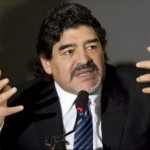 Maradona fa causa al Napoli