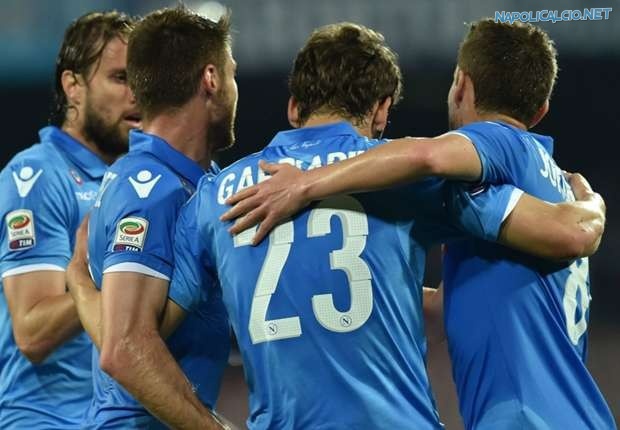 Napoli-Sampdoria 4-2, lezioni di calcio al San Paolo